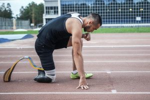 אתלט הסובל מכאבי פנטום רגל קטועה
